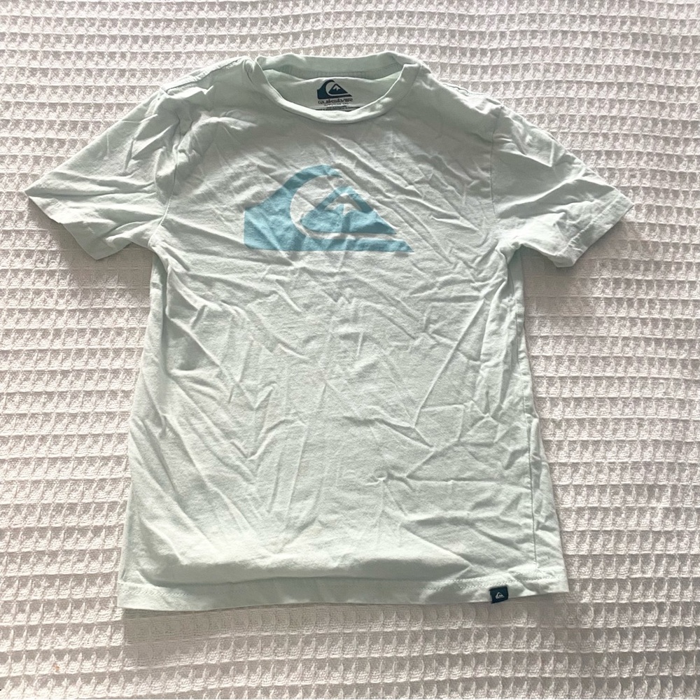 Quiksilver kids Mint Green Tee size small